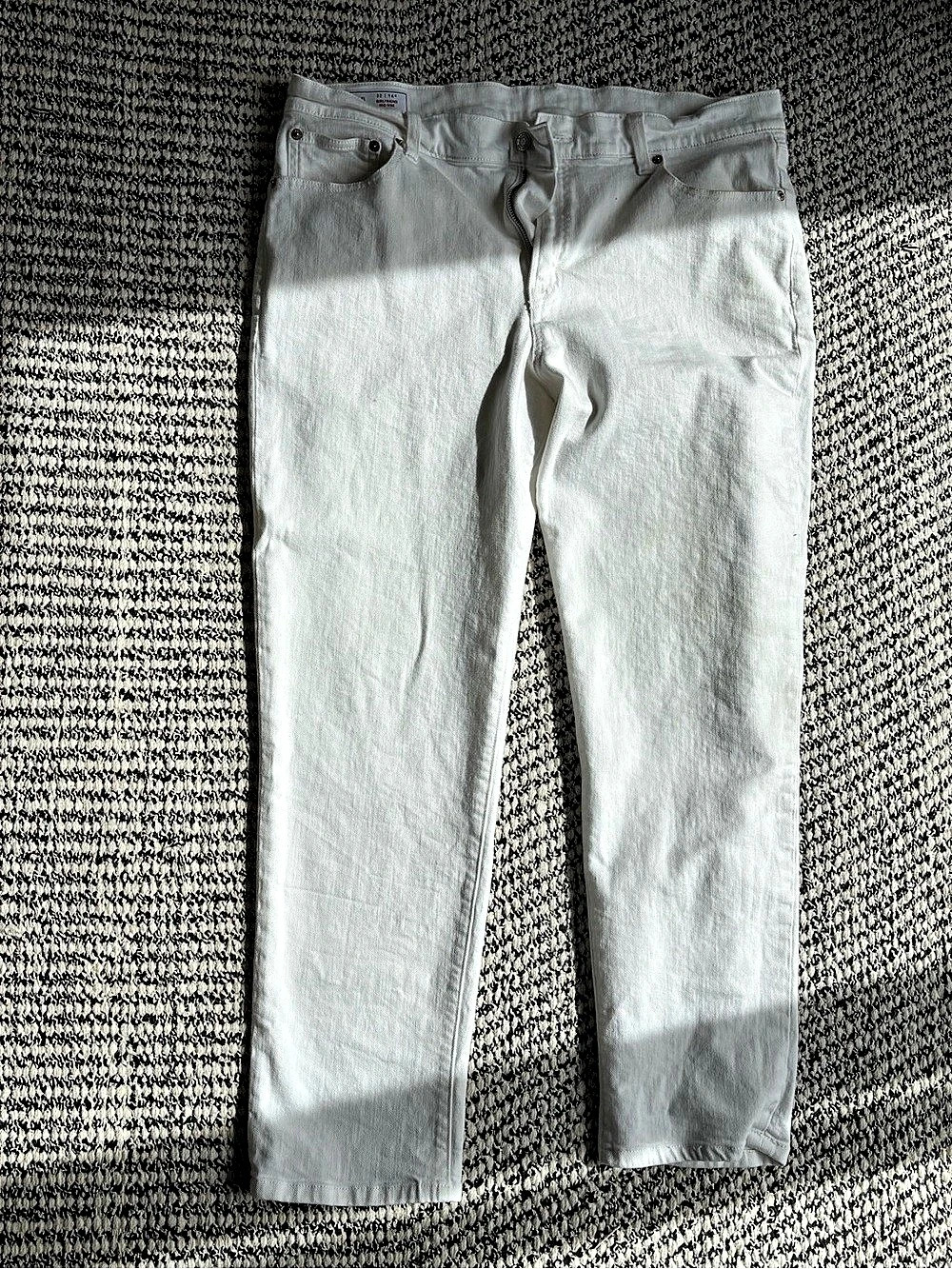 Gap Mid Rise Girlfriend White Jeans